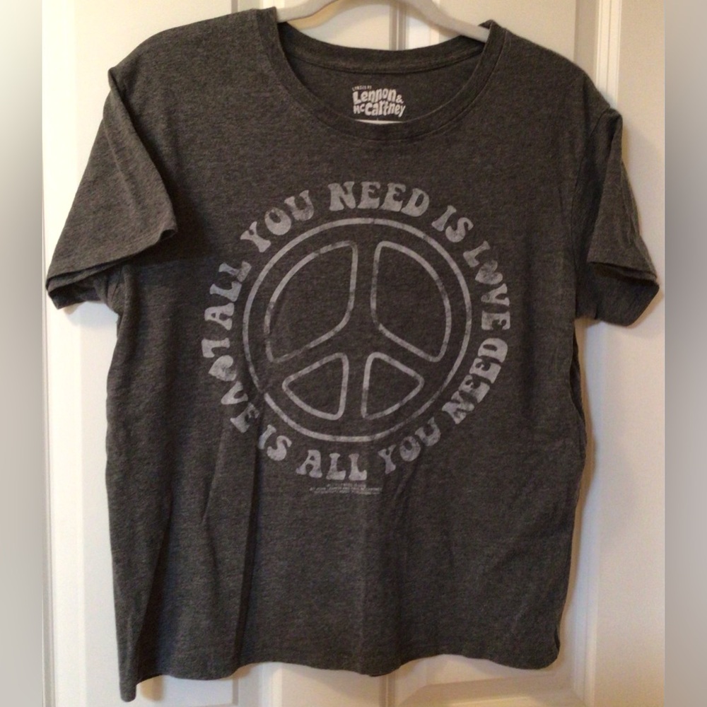 Lyrics by Lennon & Mc Cartney Gray “All you need is Love” Peace Sign Men's Tee
